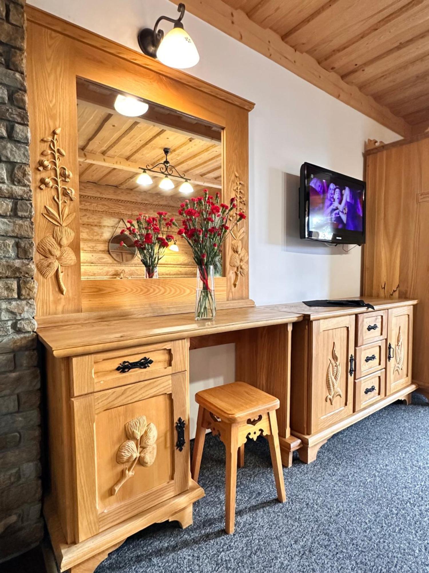 Apartamenty Z Widokiem Na Tatry Cztery Pory Roku Koscielisko Exterior photo